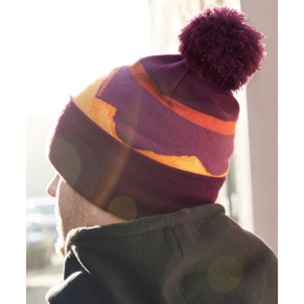 Cepure ar bumbuli "Mountain Peaks"