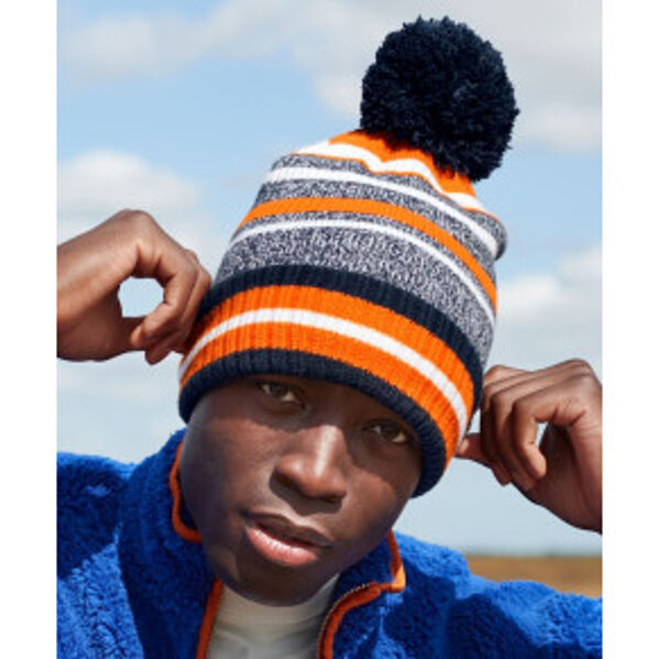 Cepure ar strīpām F