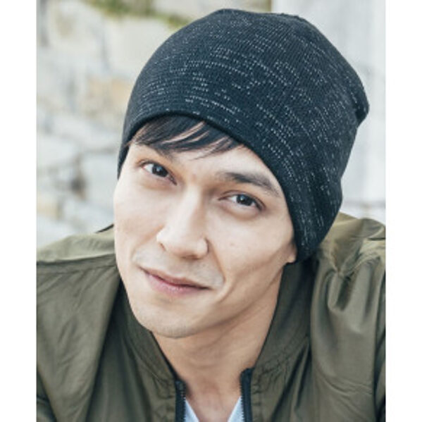 Shine gaismu atstarojoša cepure